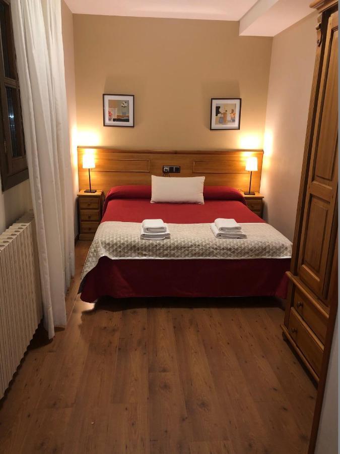 Apartamentos Casa Lavedan Tramacastilla de Tena Eksteriør bilde