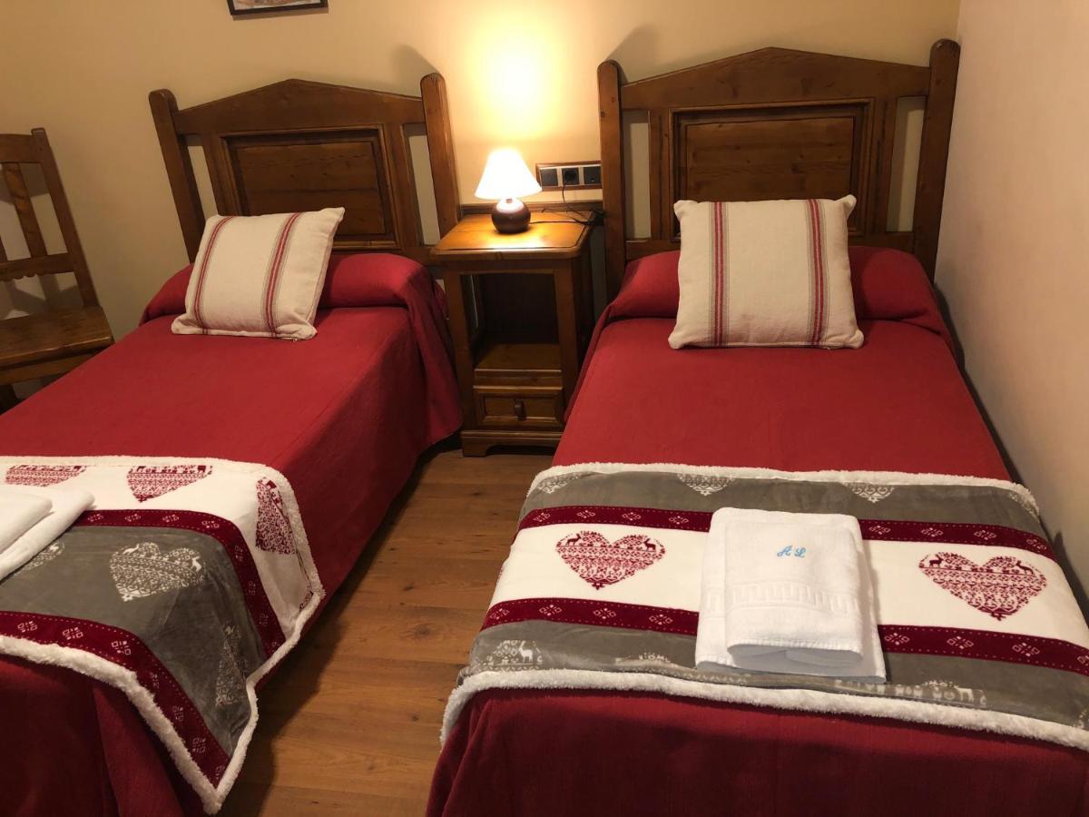 Apartamentos Casa Lavedan Tramacastilla de Tena Eksteriør bilde