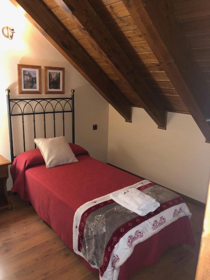 Apartamentos Casa Lavedan Tramacastilla de Tena Eksteriør bilde